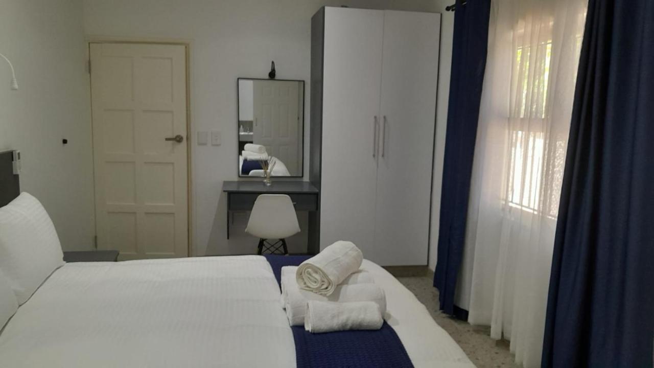 The Wishing Well Guest House Self-Catering Порт Едуард Екстериор снимка