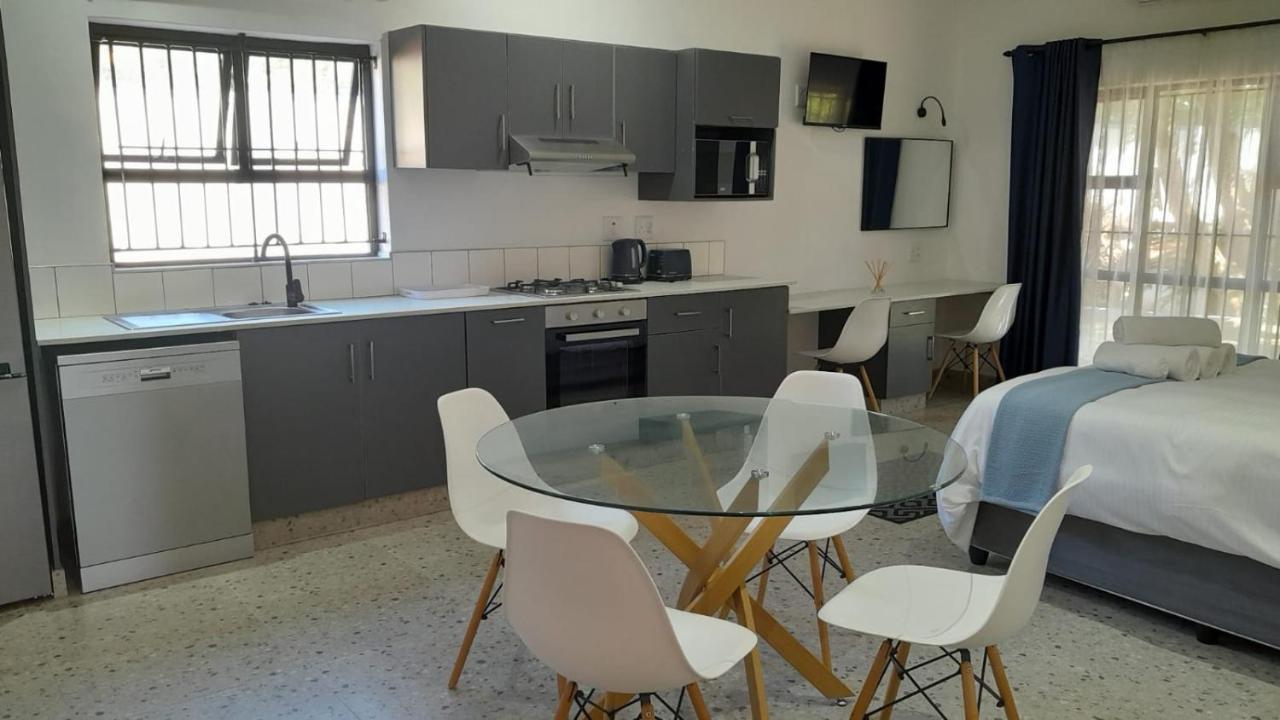 The Wishing Well Guest House Self-Catering Порт Едуард Екстериор снимка