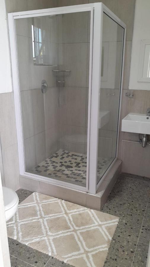 The Wishing Well Guest House Self-Catering Порт Едуард Екстериор снимка